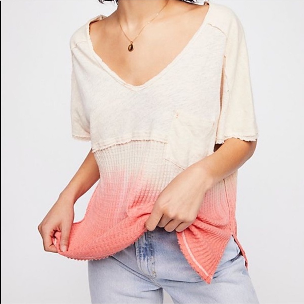 Free People We The Free v neck flowy pocket tee shirt NWOT M cream and pink